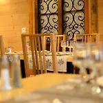 La Tarine 3*