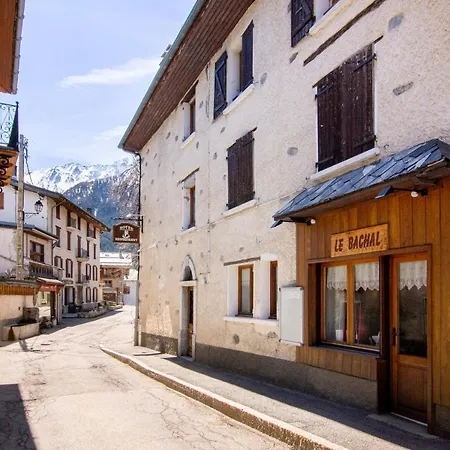 La Tarine Hotel