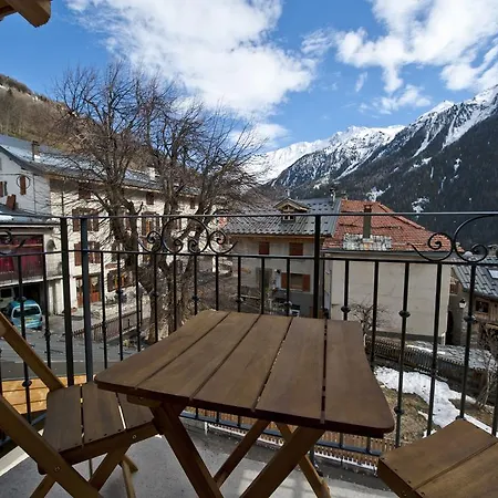 La Tarine Hotel 3*